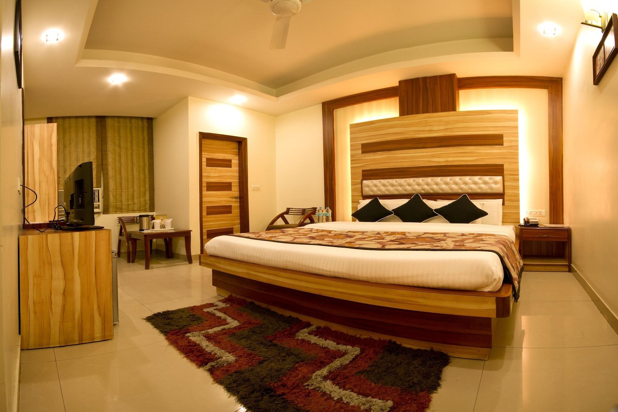 Hotel Aster Inn New Delhi Экстерьер фото