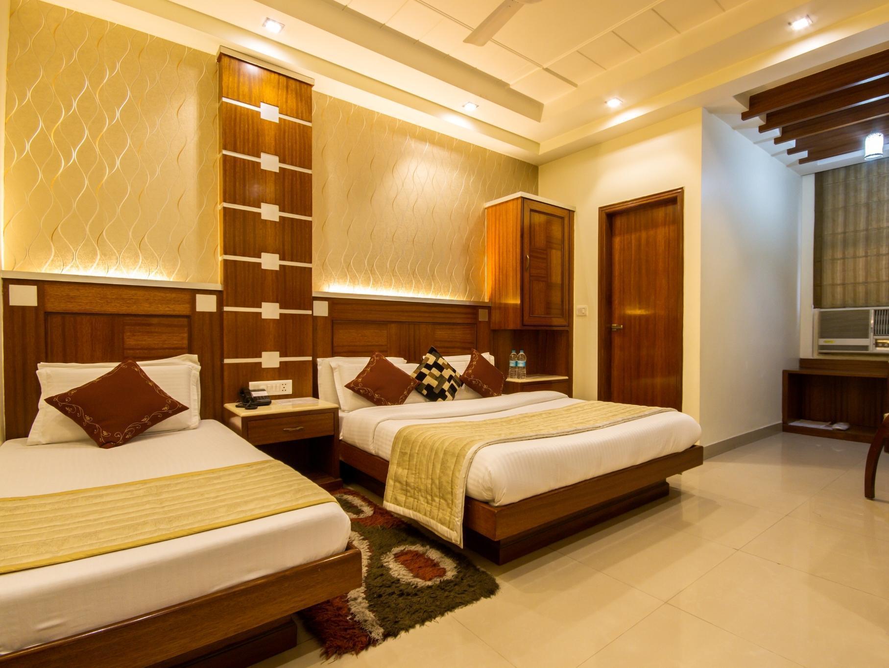 Hotel Aster Inn New Delhi Экстерьер фото