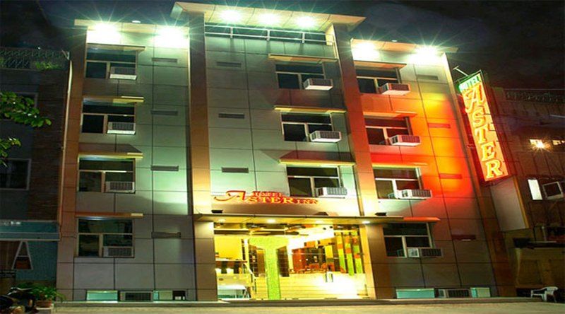 Hotel Aster Inn New Delhi Экстерьер фото