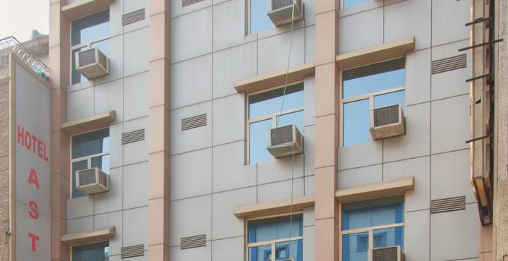 Hotel Aster Inn New Delhi Экстерьер фото